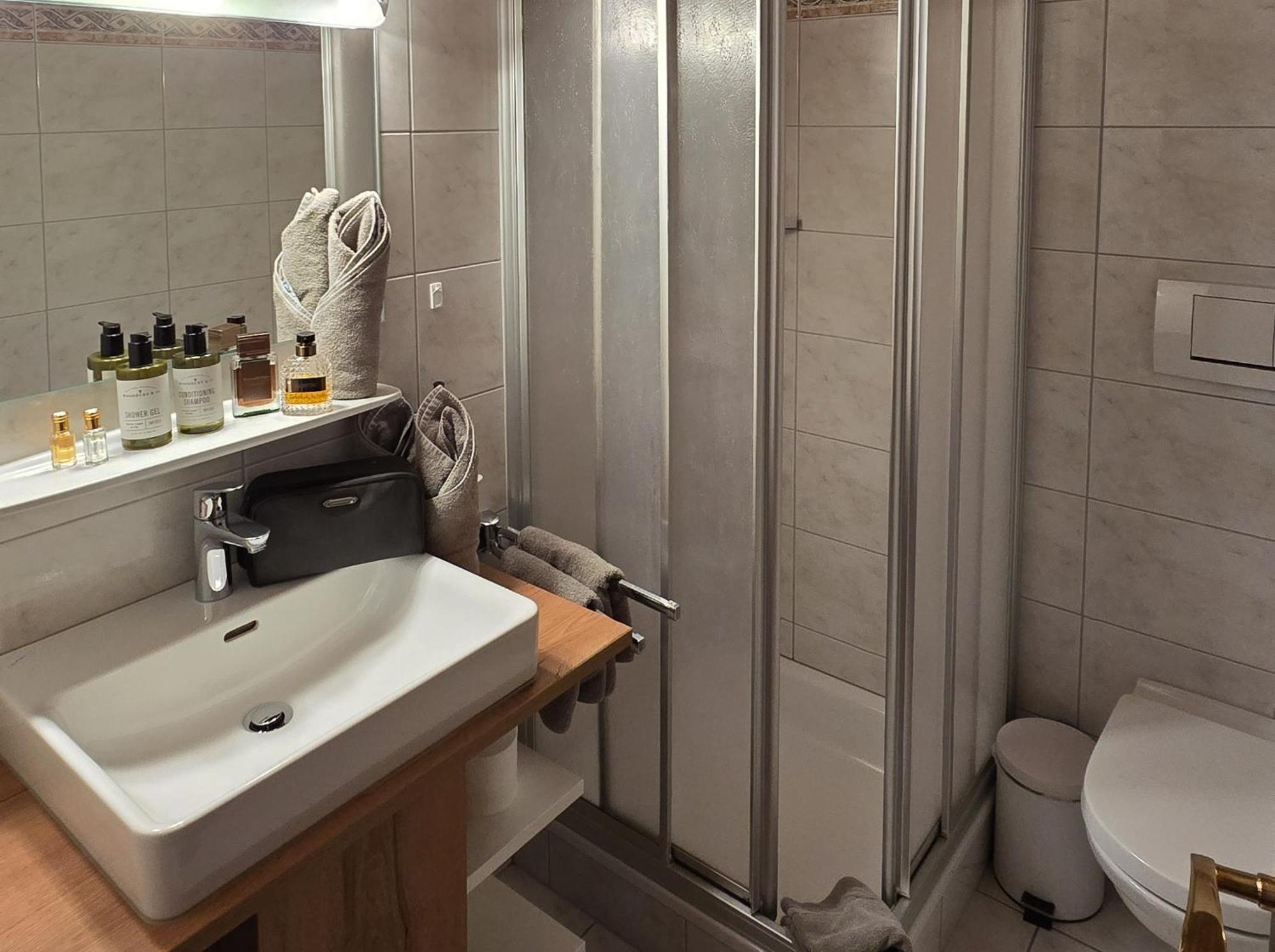 Appartements Alpenland بيرتيساو الغرفة الصورة